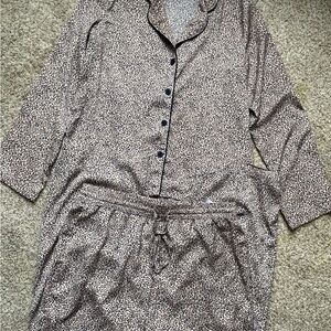 Banana Republic women’s small Leopard Print Pajama Set